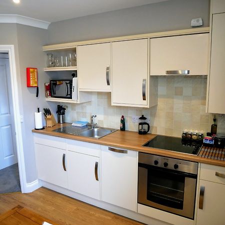Peartree Serviced Apartments Salisbury Exteriör bild